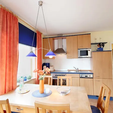 Haus Kranich By Rujana Lägenhet