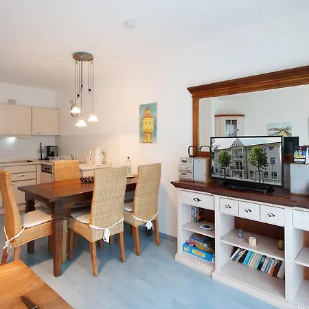 Haus Kranich By Rujana Lägenhet *